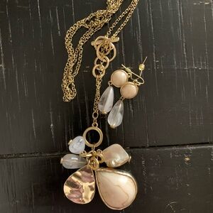 Costume jewelry necklace matching earrings